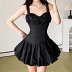 Damen Minikleid mit floralem Spitzenoberteil und voluminösem Rock R&B