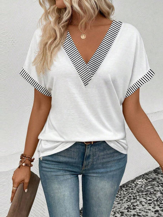 Damen V-Ausschnitt T-Shirt mit gestreiften Details Heidi-Mode