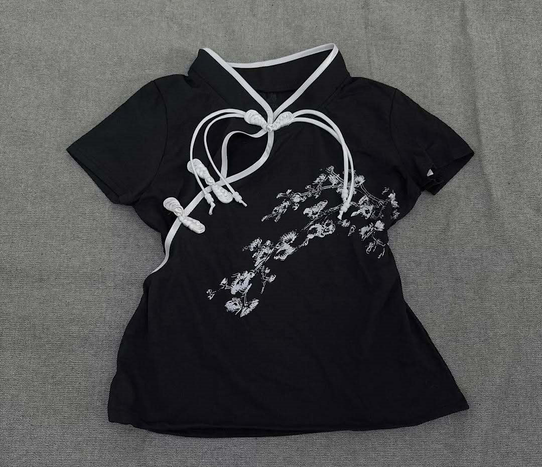 Damen Modernes Chinesisches Kurzarm-T-Shirt mit kreativem Knotendesign R&B