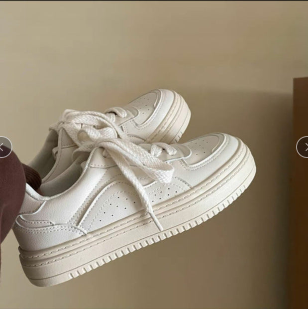 Damen Sportliche Sneakers mit gepolsterter Laufsohle und markantem Design R&B