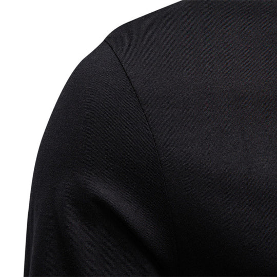Herren nan tailliertes Langarmshirt im Henley-Stil mit kurzem V-Ausschnitt, Zierknöpfen und Brustleistentasche R&B