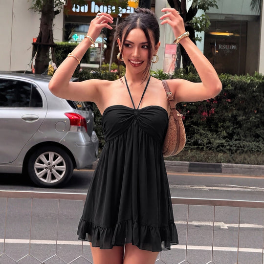 Damen Halter Kleid mit voluminösem Rock und eleganten Rüschendetails R&B