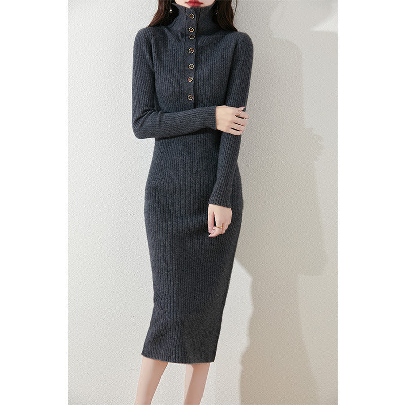 Damen Strickkleid mit Stehkragen und dekorativen Knöpfen