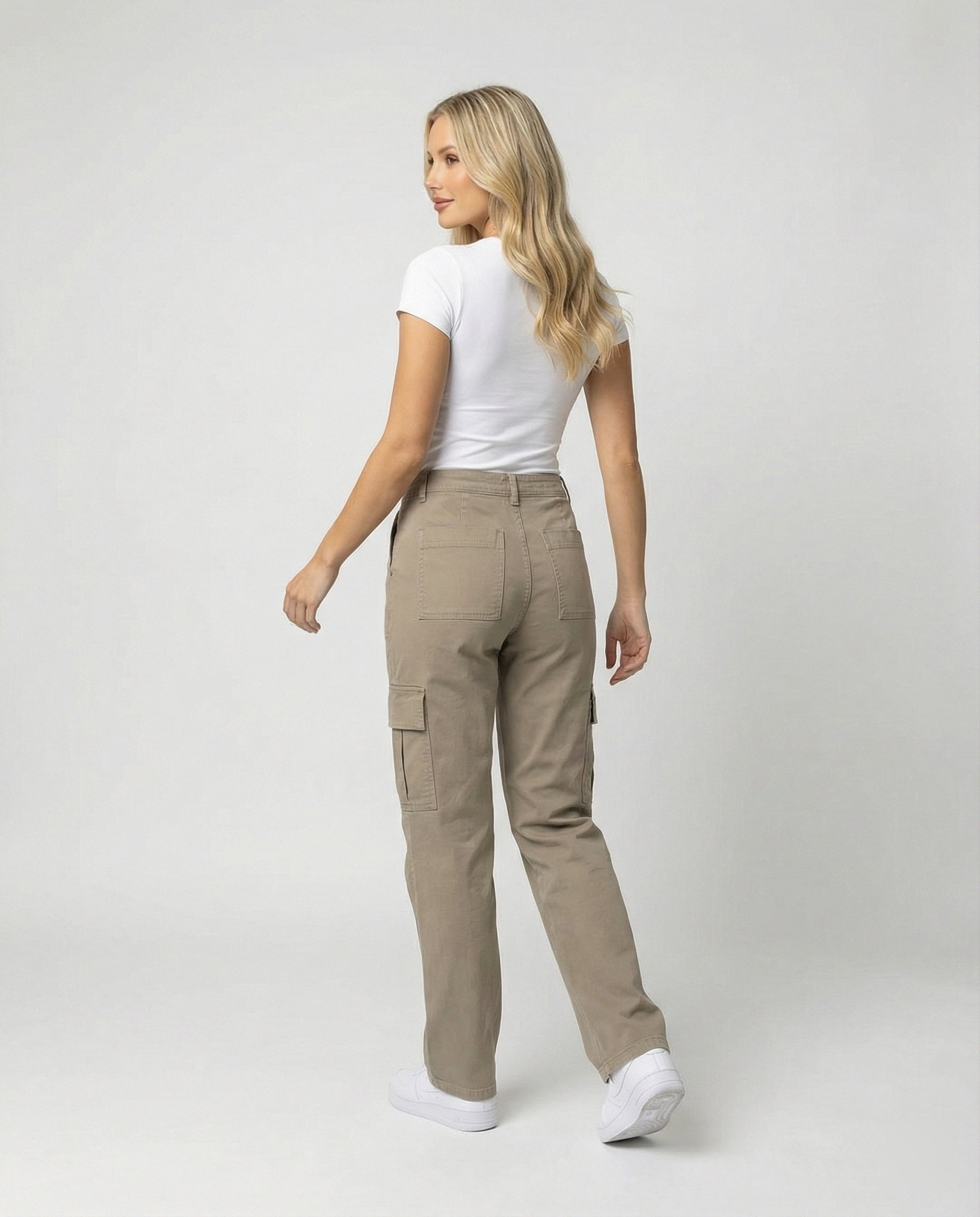 Damen hochgeschnittene Workwear-Cargohose aus robustem Baumwolltwill mit geradem Bein und aufgesetzten Klapptaschen R&B