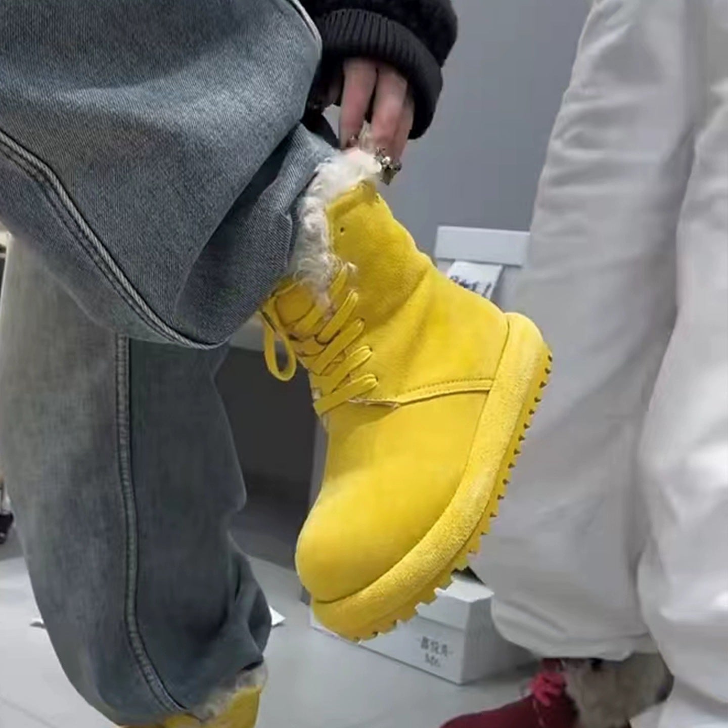 Damen Fleecegefütterte Winterboots mit rutschfester Sohle und modernem Design R&B