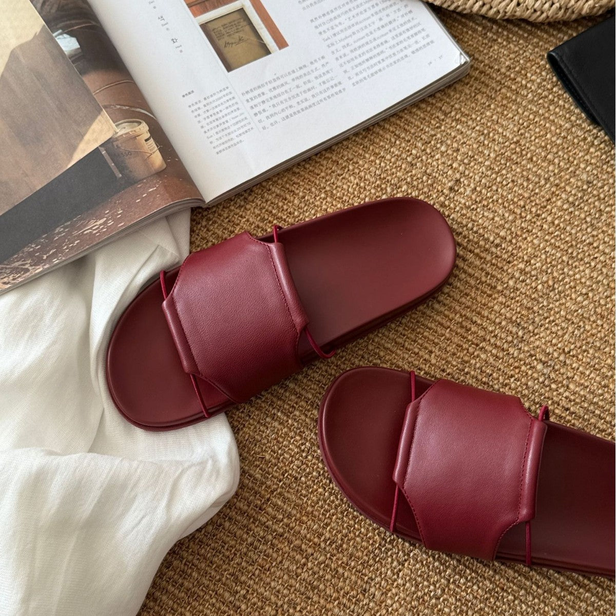 Damen Komfortable Zehentrenner-Sandalen im minimalistischen Design mit doppeltem Riemen