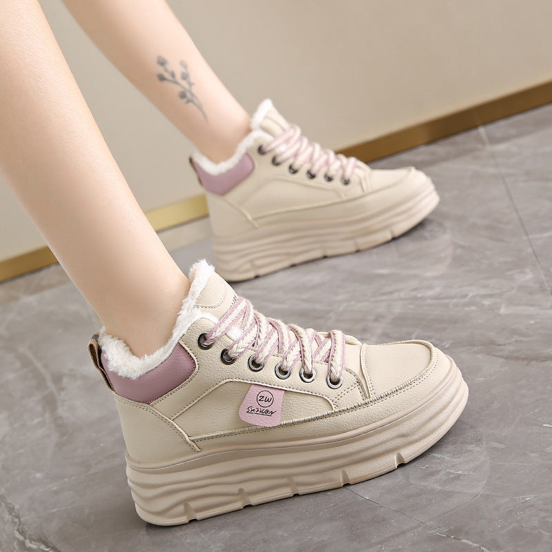 Damen High-Top Sneakers mit kuscheligem Innenfutter und stark profilierten Sohlen R&B