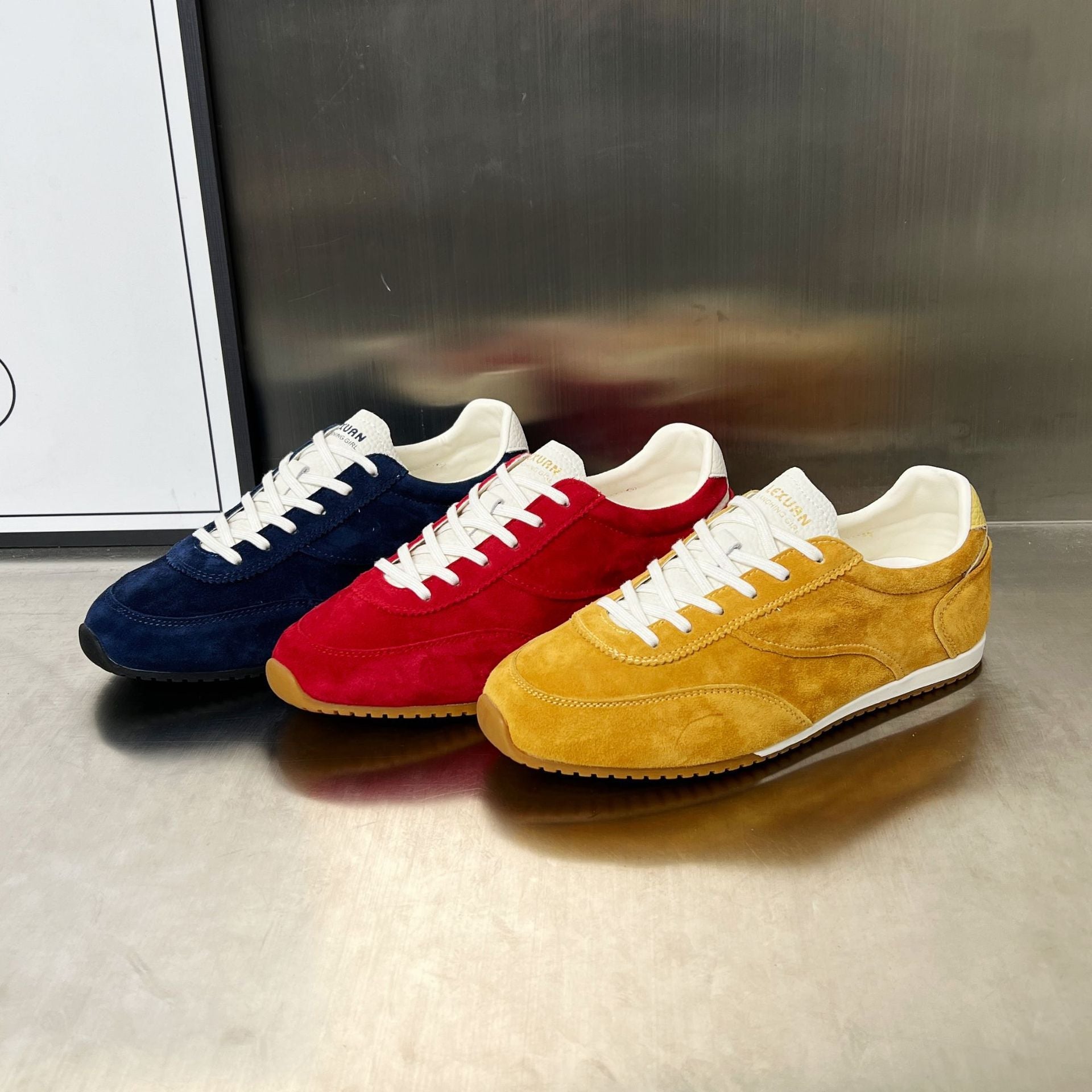 Damen Sportliche Wildleder Sneakers mit atmungsaktiver Oberflächenstruktur R&B