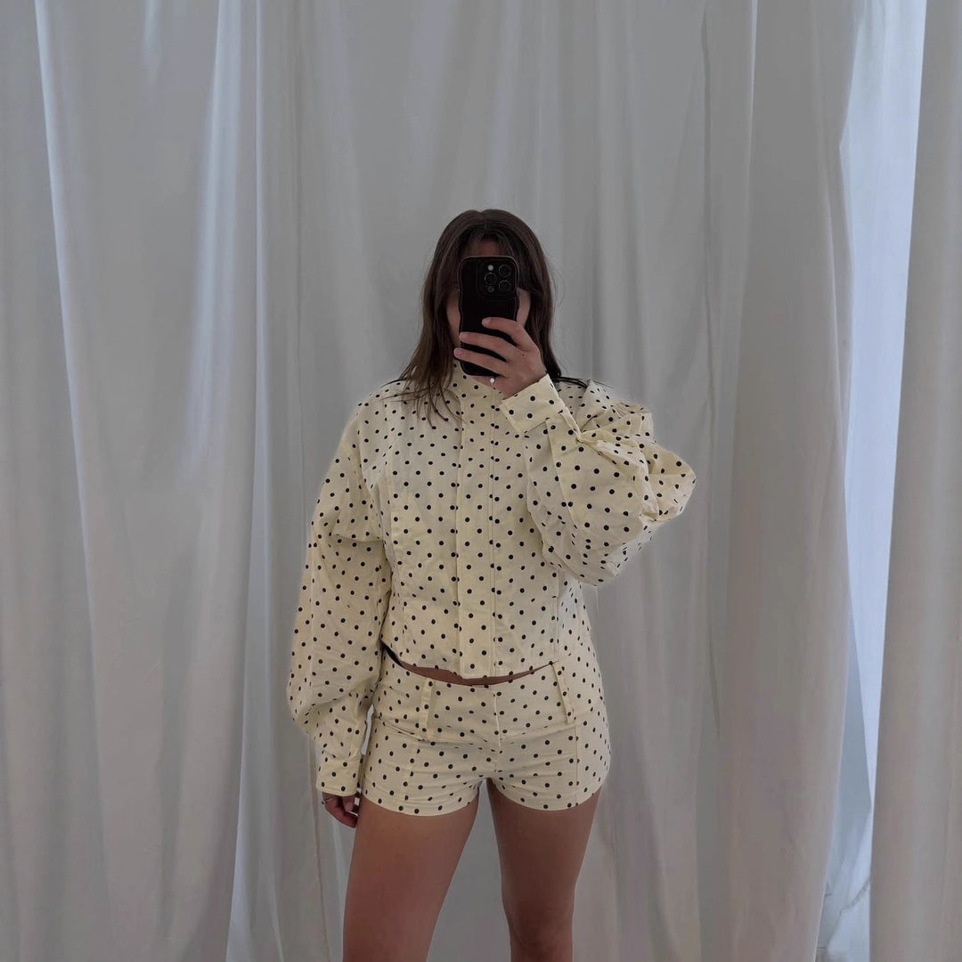 Damen Kurzjacke im modernen Punktedesign mit hochgeschlossenem Kragen R&B
