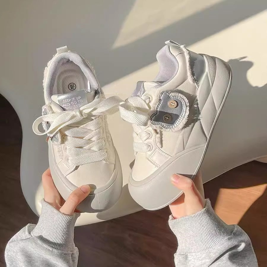 Damen Trendige Sneakers mit einzigartigem Blumen-Detail