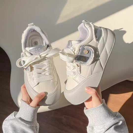 Damen Trendige Sneakers mit einzigartigem Blumen-Detail R&B
