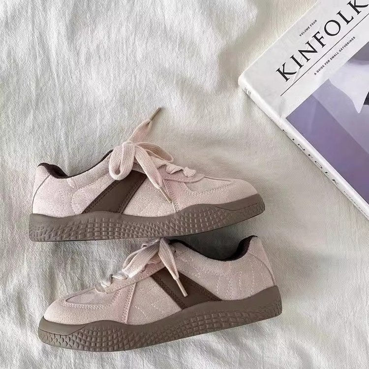 Damen Sneakers mit weichem Veloursleder und modischem Design