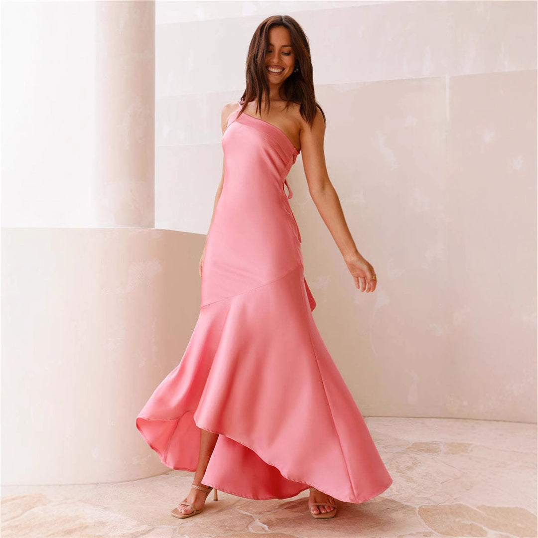 Damen Elegantes asymmetrisches Maxikleid mit schulterfreiem Design und fließendem Schnitt R&B