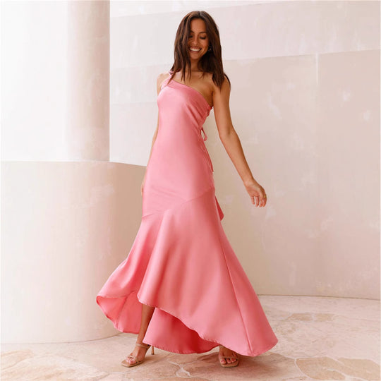 Damen Elegantes asymmetrisches Maxikleid mit schulterfreiem Design und fließendem Schnitt R&B