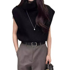 Damen Stricktop mit hohem Kragen und Rippstruktur
