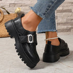 Damen Slipper mit modischem Verschluss und rutschfester Profilsohle R&B