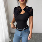 Damen nan kurzes Spitzen-Capelet mit dekorativem Metallclip und kurzen Ärmeln R&B
