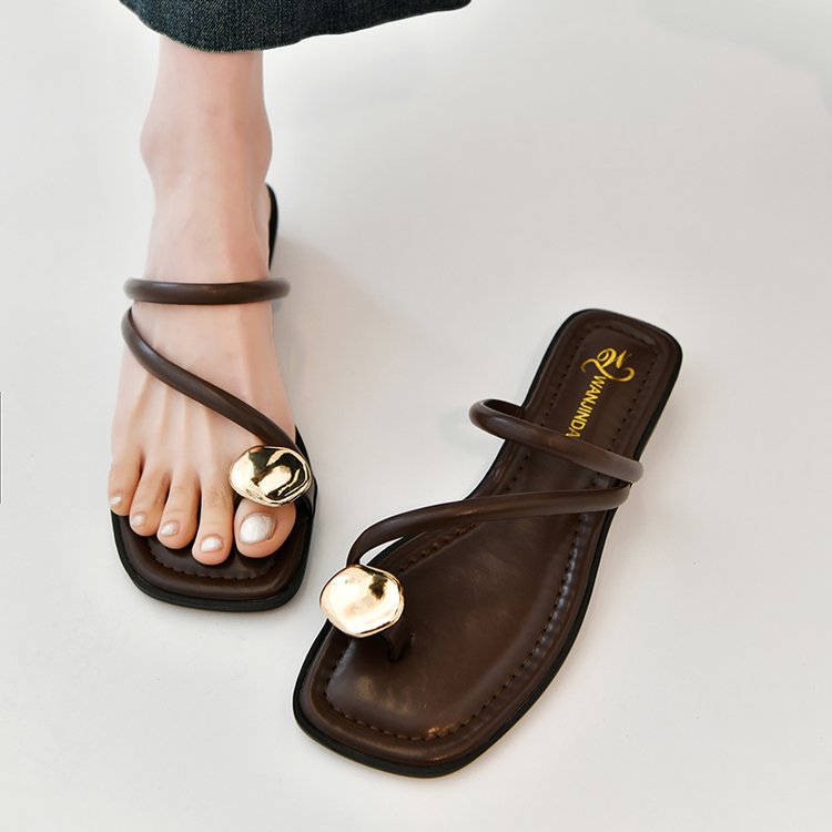 Damen modische Sandaletten mit elegantem Riemendesign und auffälligem Schmuckdetail R&B