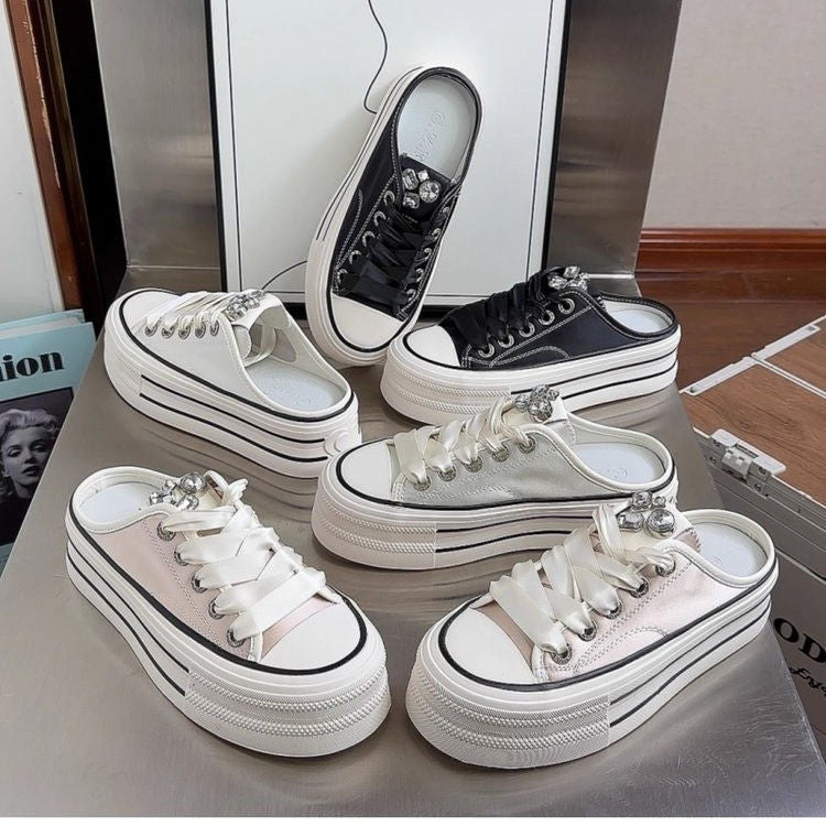 Damen modische Slip-On Sneakers mit robustem Plateau und eleganten Satin-Riemen R&B