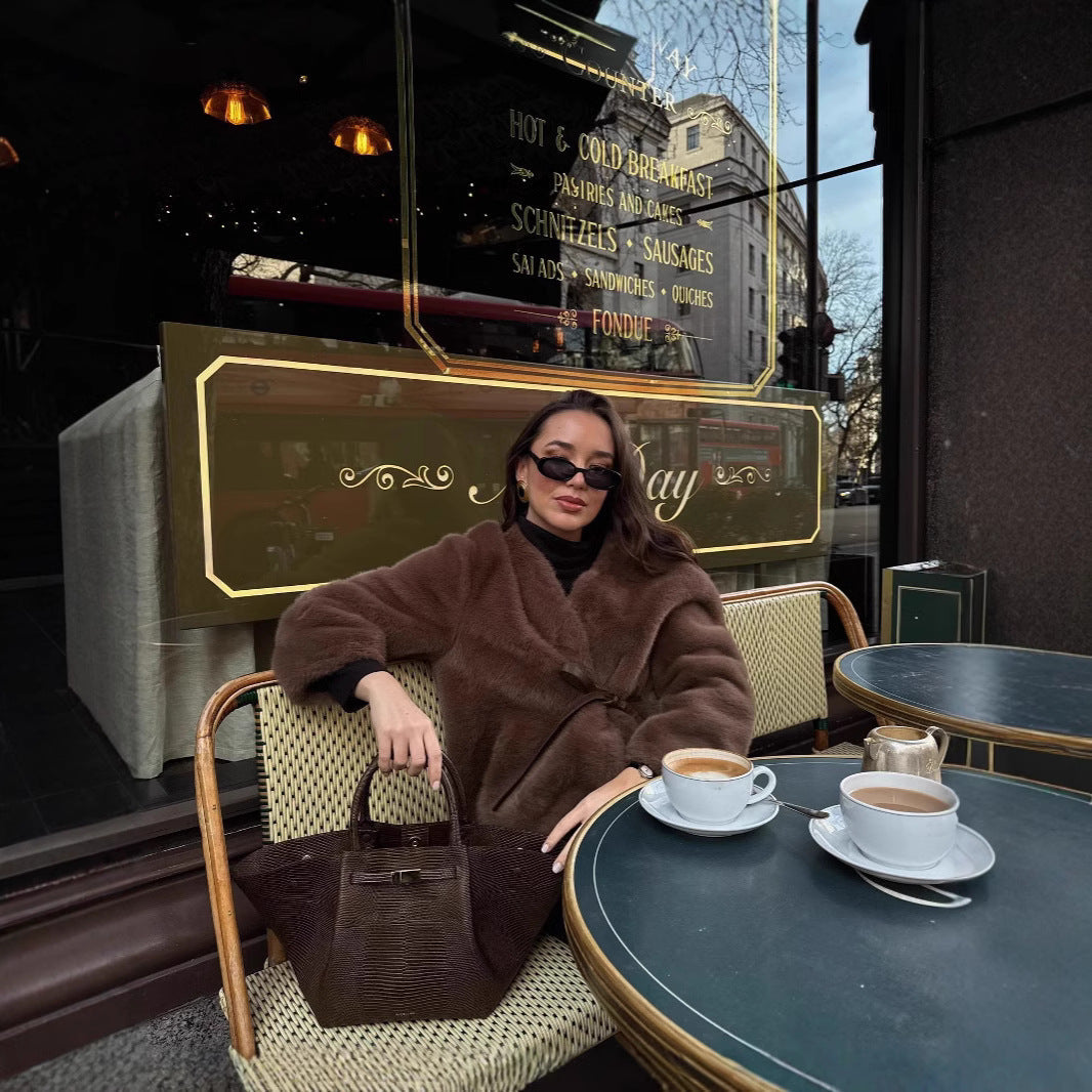 Damen kuschelige Steppjacke mit taillierbarem Design und elegantem Gürtel R&B
