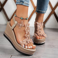 Damen Wedge-Sandalen mit zierlichen Schmetterlings-Applikationen und rutschfester Sohle R&B
