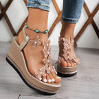 Damen Wedge-Sandalen mit zierlichen Schmetterlings-Applikationen und rutschfester Sohle R&B
