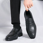Damen Elegante Leder Slipper mit atmungsaktiver Oberflächenstruktur R&B