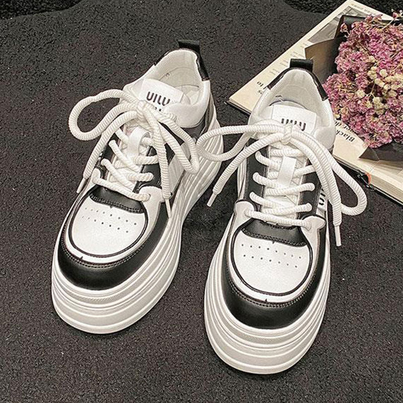 Damen Plateau Sneakers mit trendigem zweifarbigem Design und verstärkter Dämpfung