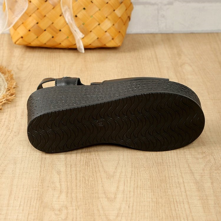 Damen Wedge-Sandaletten mit raffiniertem Gurt-Design R&B