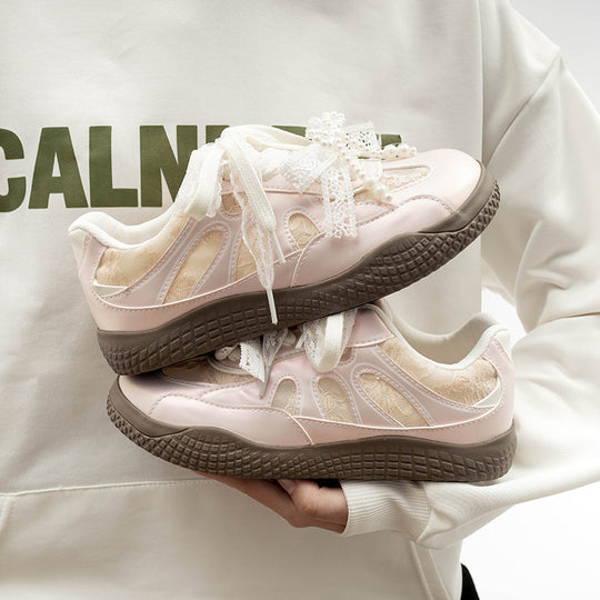 Damen Sportliche Sneaker mit floralen Details und feiner Spitze R&B