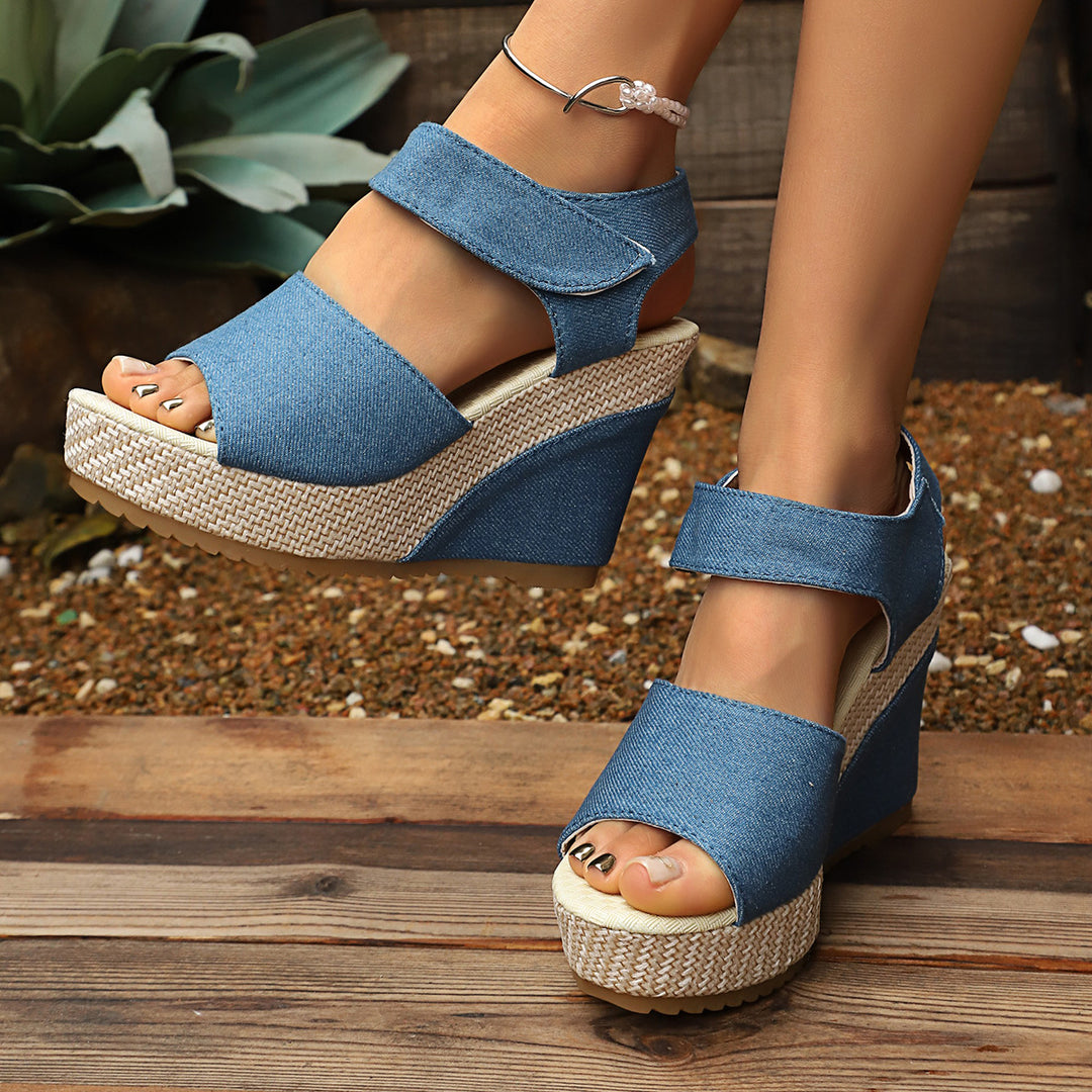 Damen Wedge-Sandalen mit breiten Riemen und luftigem Design R&B
