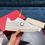 Damen Bequeme Sneakers mit modischer Prägung R&B