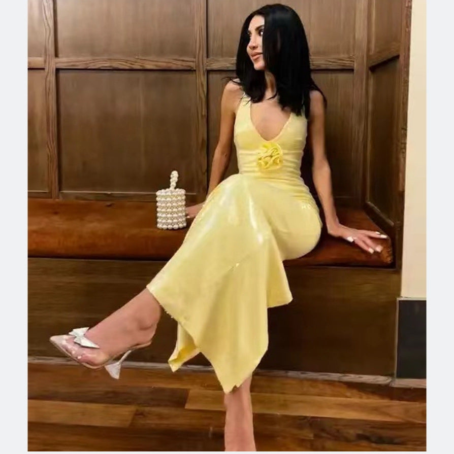 Damen Glamouröses Pailletten-Abendkleid mit tiefem Ausschnitt und eleganter Silhouette R&B