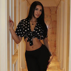 Damen Crop-Top mit verspieltem Punktedesign und Knotenfront R&B