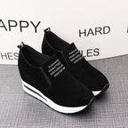 Damen Wedge-Sneaker mit elastischem Einschlupfdesign und modischer Veloursoberfläche