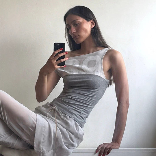 Damen Sporttop mit modischem Netzdesign und figurbetontem Schnitt R&B