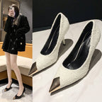 Damen elegante spitze Pumps mit metallic Akzenten R&B