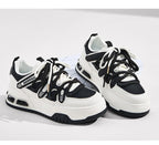 Damen Sportliche Sneakers mit dämpfenden Elementen und robuster Sohle