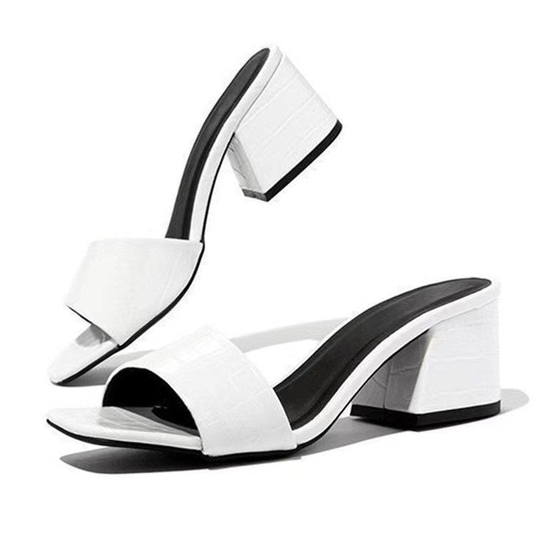 Damen elegante Blockabsatz-Sandalen mit zeitlosem Krokodilleder-Riemen R&B