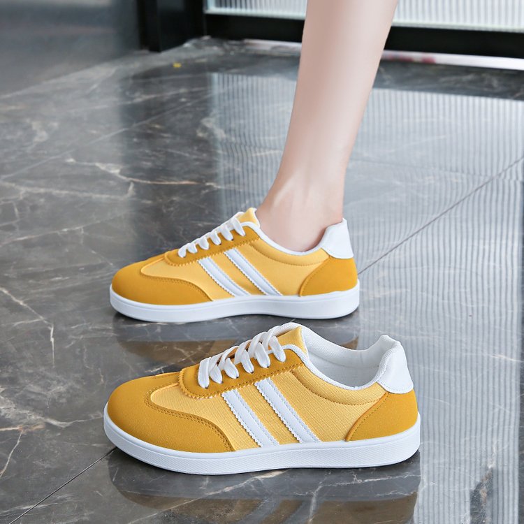 Damen Sneakers im sportlichen Retro-Look mit bequemer dämpfender Sohle R&B