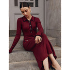 Damen Etuikleid mit feinem Rippenmuster und dekorativen Knopfdetails R&B