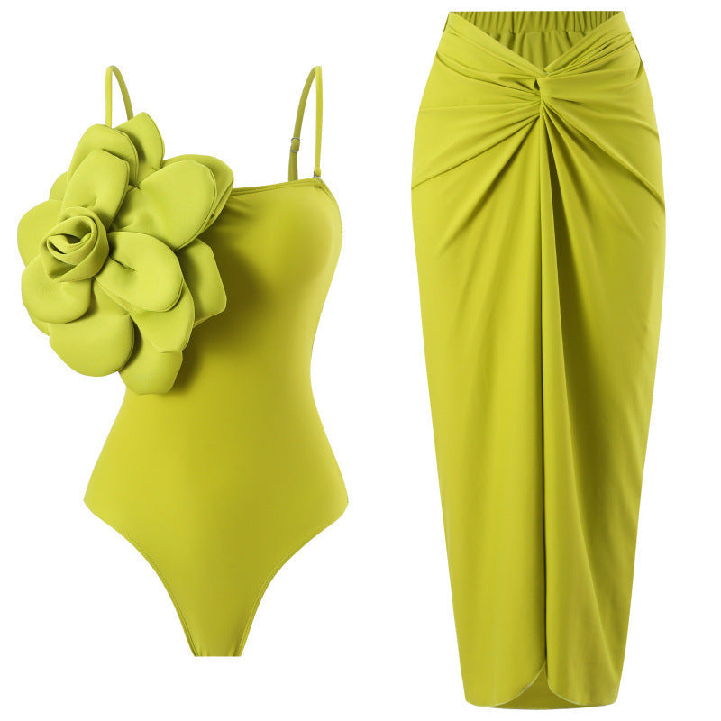 Damen Einteiler Badeanzug mit modischem Blumendesign und passendem Wickelrock R&B