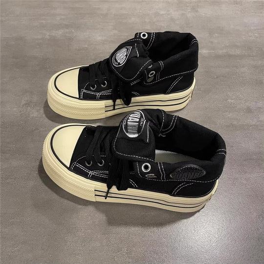 Damen Hohe Sneaker mit coolem Vintage-Design und praktischer Schnürung R&B