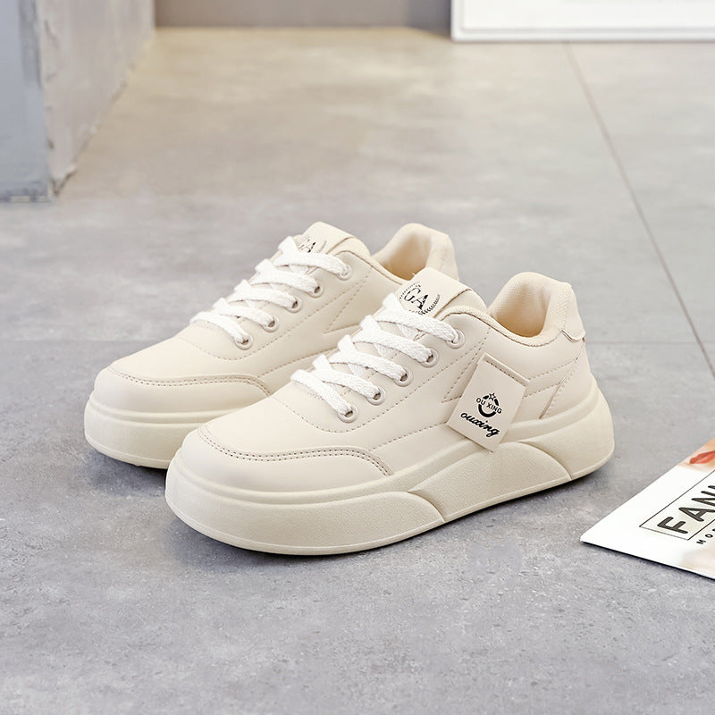Damen Sportliche Sneakers mit dämpfender Profilsohle und atmungsaktiven Einsätzen R&B
