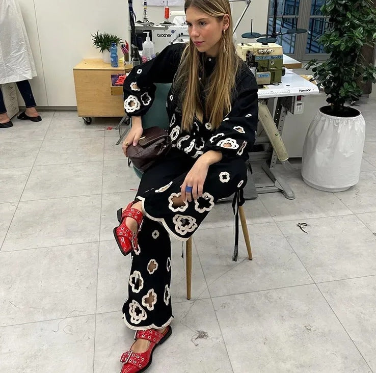 Damen lässiger Stoffanzug mit floralem Applikationsdesign R&B