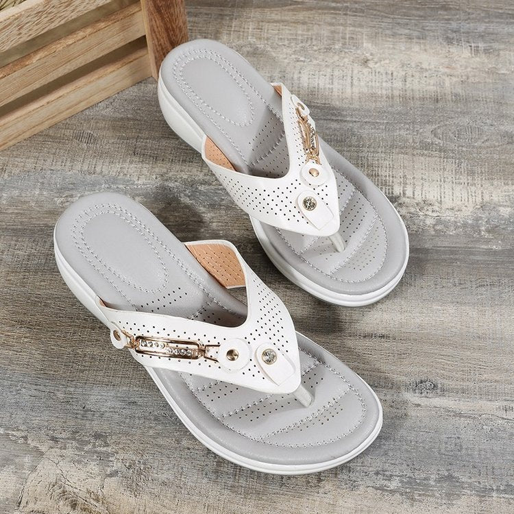 Damen Komfortable Zehentrenner-Sandalen mit modischem Verschluss und gepolstertem Fußbett R&B