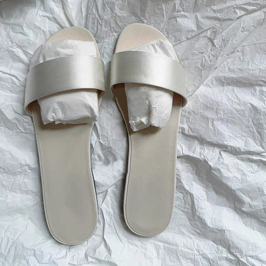 Damen elegante Slides mit breitem Satin-Riemen und komfortablem Fußbett R&B