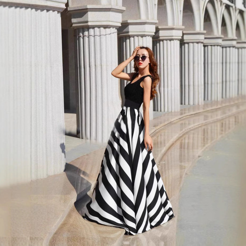 Damen Maxikleid mit elegantem Streifenmuster