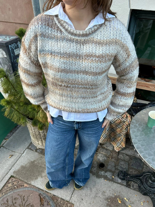 Damen Grober Strickpullover mit weitem Schnitt und breiten Ärmeln R&B