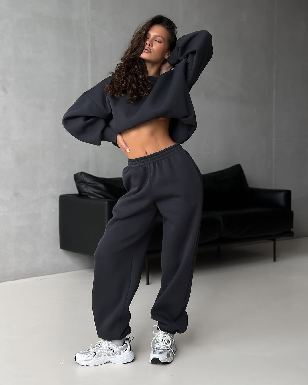 Damen lässiger Sport-Loungewear-Anzug mit crop Schnitt und weitem Bein R&B
